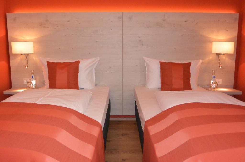 Hotel Schlee Hohenschäftlarn Oda fotoğraf